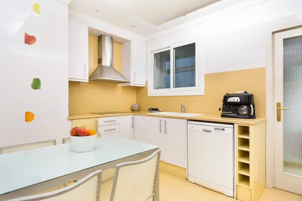 Central And Elegant 4 Bedroom By Placa Catalunya Barcelona Ngoại thất bức ảnh
